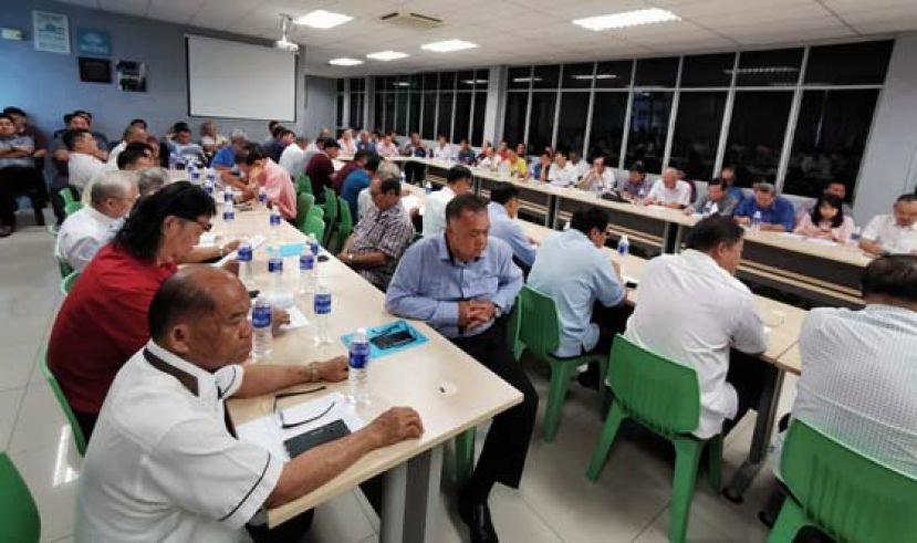 晋汉连省津贴华小董联会常年大会现场。