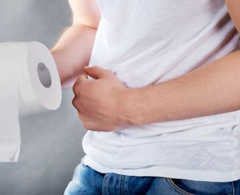 狂拉又血便误痔疮　竟是溃疡性直肠炎