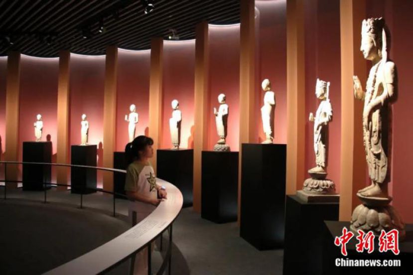 2025年5月27日，安徽合肥，&ldquo;国宝归来&mdash;&mdash;圆明园兽首暨海外回流文物特展&rdquo;开幕式在安徽博物院举行。该展览除展示圆明园海晏堂七尊兽首铜像外，还展示了海外回流的商周至两汉时期的青铜器，以及北朝时期的石刻佛像。