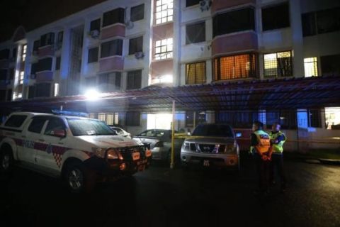 沙巴警方在现场展开调查。