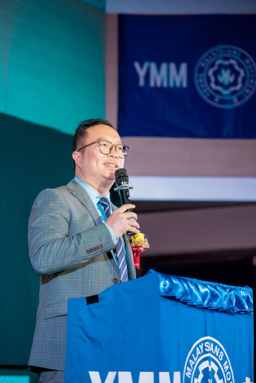 青运全国总会长颜丕永。