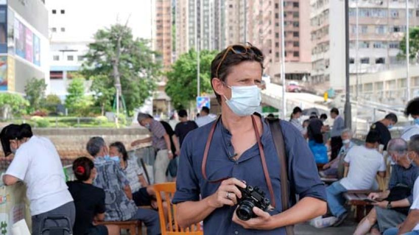 Nicolas可以花上一天在不同街道游走，拍摄城市不同面貌。
