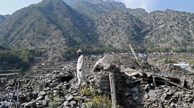 阿富汗北部地震 至少7人死亡，逾百受伤。