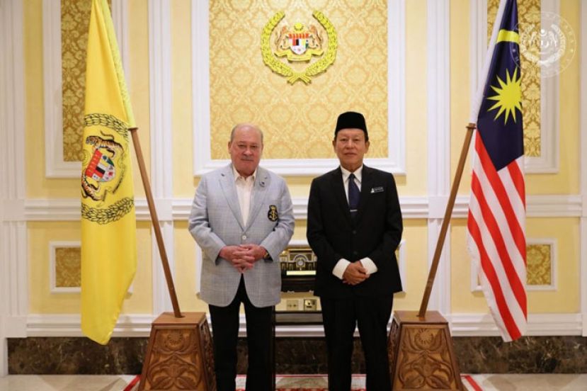 国家元首苏丹依布拉欣陛下接见阿都哈林。