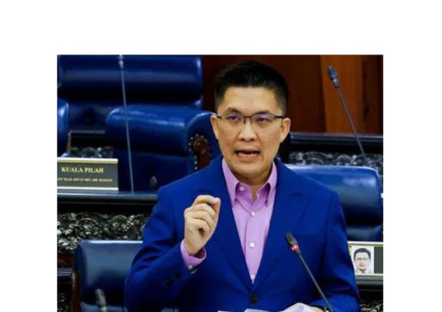 教育部副部长黄家和。