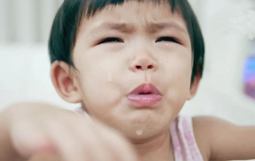 误吞钮扣电池恐肠穿孔　医教1招抢急救时间