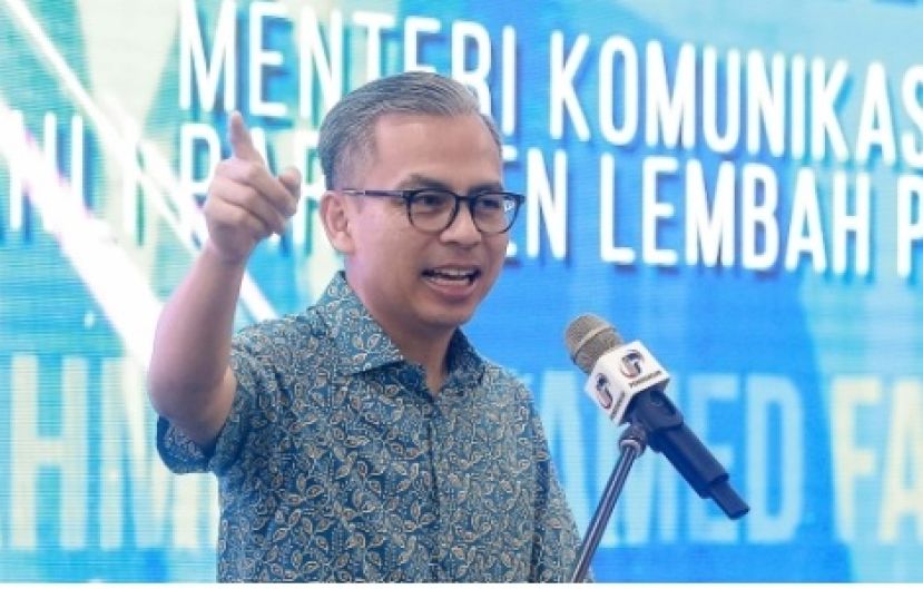 ●通讯部长法米。