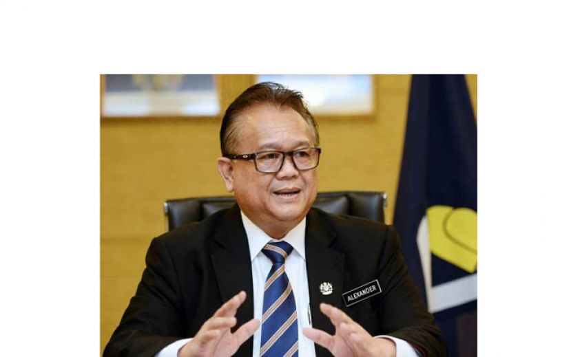 拿督斯里亚历山大。