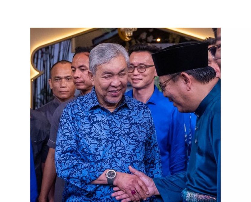 阿末扎希出席甲州首长开斋节门户开放活动。