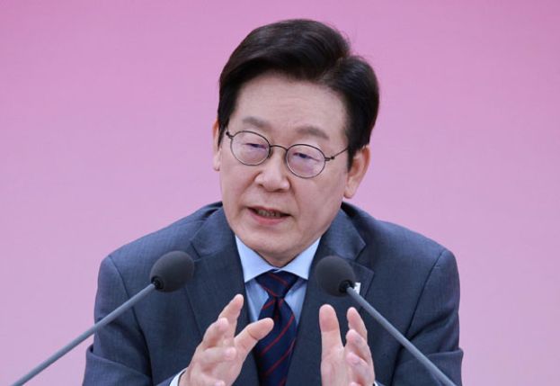 韩国总统李在明24日前往大邱。