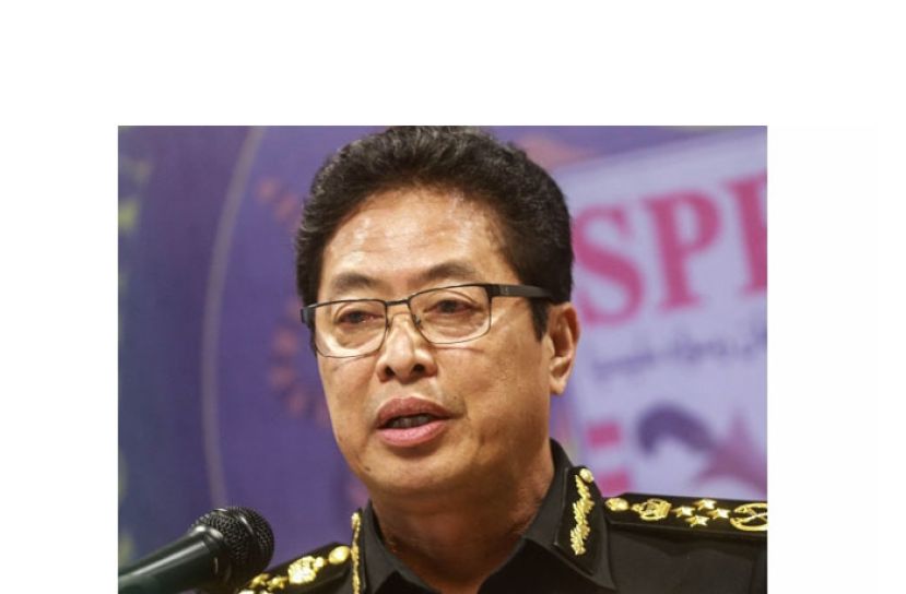 丹斯里阿占巴基。