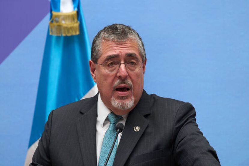 危地马拉总统阿雷巴洛宣布2市镇进入15天紧急状态。