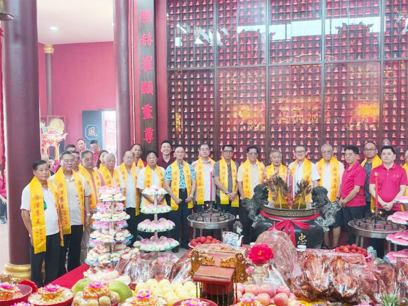 忠福宫庆祝乙巳年广泽尊王千秋圣诞庆典祝寿敬香祈福典礼与布施活动