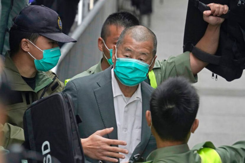 壹传媒创办人黎智英2021年步出香港终审法院。