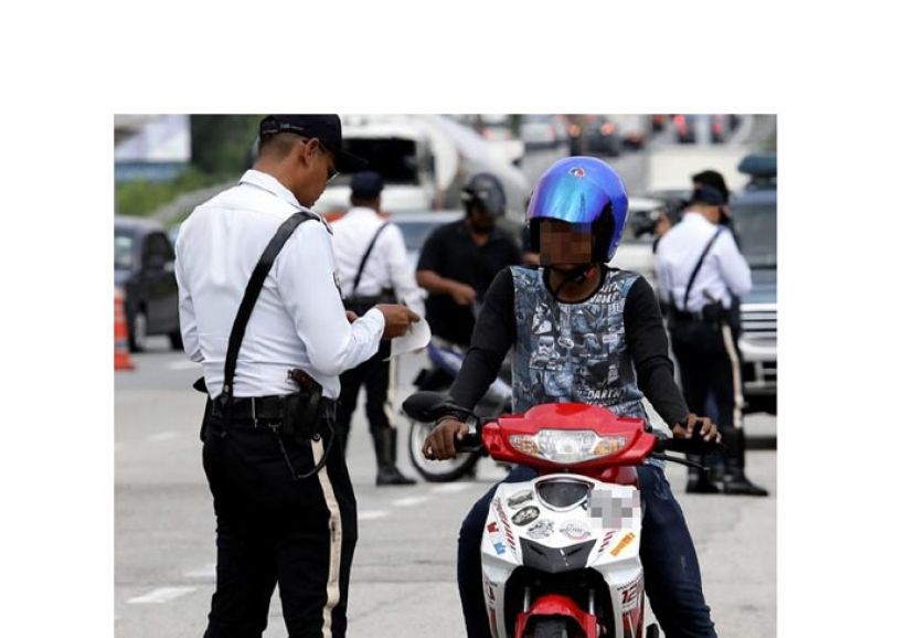 33年累积未缴罚单4350万张　交警被拖欠65亿令吉