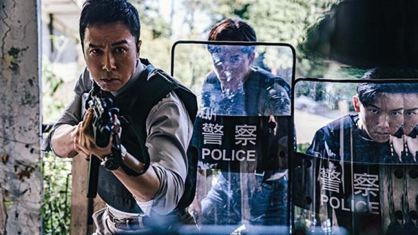 大銀幕重現「甄功夫」酒吧以一敵百 寧受傷都不用替身 監製黃百鳴曝甄子丹要求高 酒吧打戲重拍三次才收貨笑歎：花我很多錢！