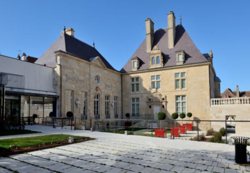 继罗浮宫发生劫案后，上马恩省一间博物馆“丹尼斯狄德罗启蒙之家”也传出遭人闯入行窃。