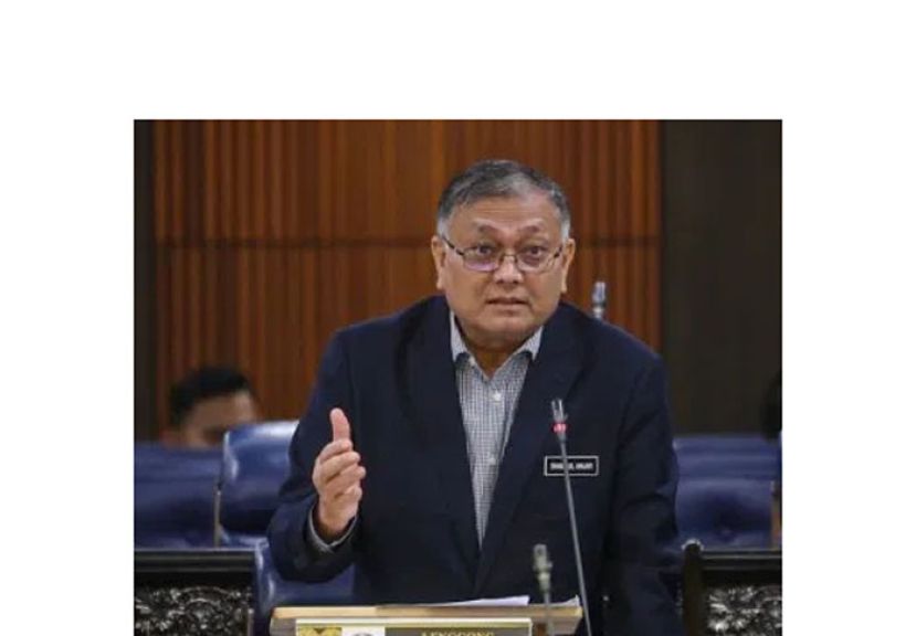 内政部副部长三苏安努亚。