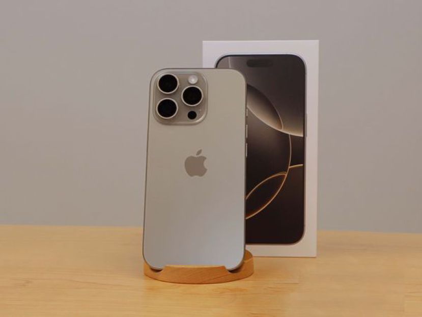 iPhone 16 Pro。