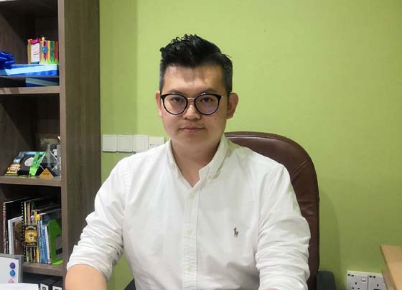 古晋市国会议员俞利文。