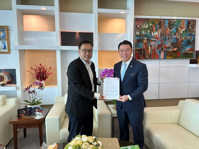 砂行动党主席兼国州议员张健仁拜访房屋与地方政府部长倪可敏，并向他提呈争取在实旦宾选区设立两座消防局的议案申请。