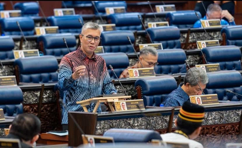 东姑扎夫鲁：政府将提供10亿令吉贷款担保及5亿令吉低息融资协助中小企业