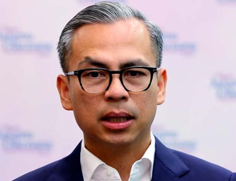 ●通讯部长法米。