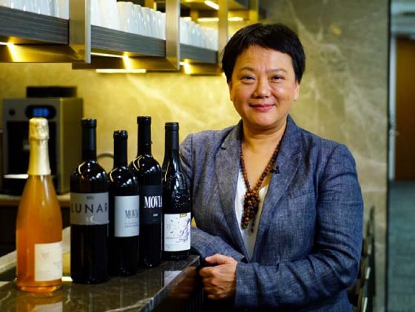离经叛道蜑家女变身酒界女强人