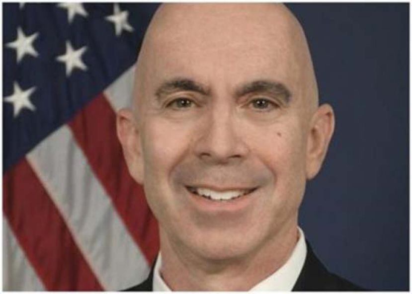 利尼克（图）疑因调查蓬佩奥而遭解职。