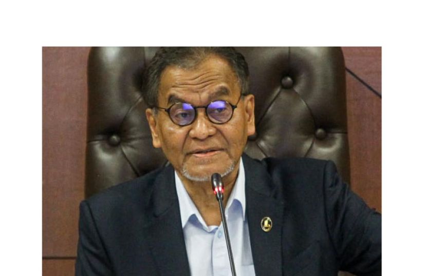 卫生部长祖基菲里。