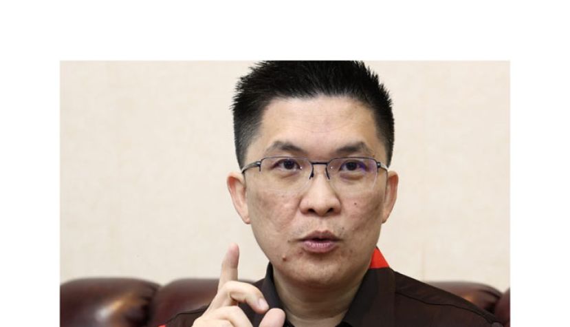 黄家和。