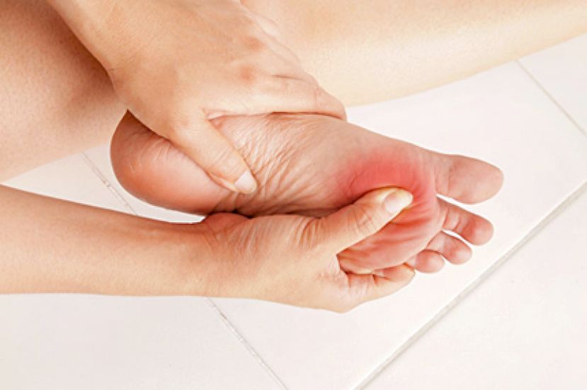 如何区别脚中风和足底筋膜炎？