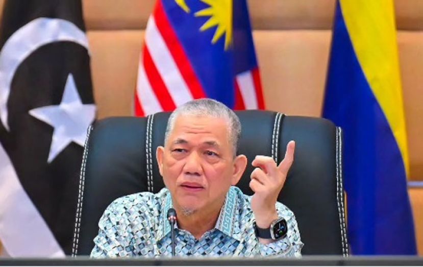 副首相法迪拉。