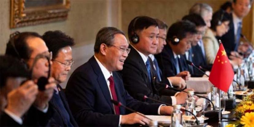 李强出席达沃斯论坛，中国予瑞士单方免签。