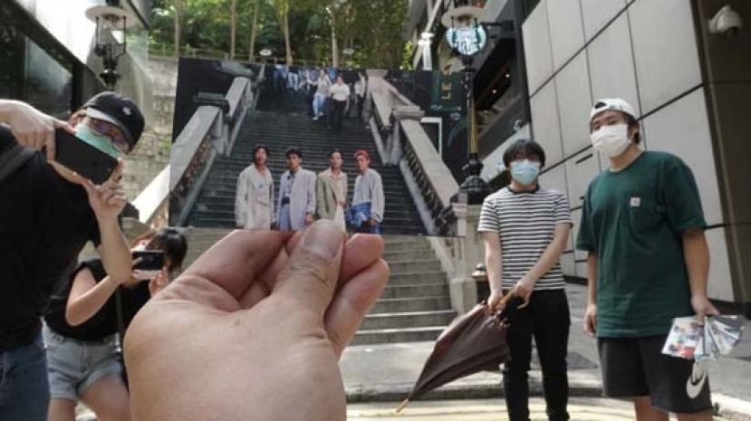 《醉生梦死之湾仔之虎》＠都爹利街楼梯：几位刚毕业的同学，在4月开设IG专页&ldquo;映游旧戏&rdquo;，拍摄不同的实景剧照。