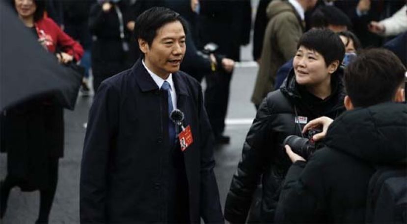 小米CEO雷军，建议AI纳入9年义务教育。