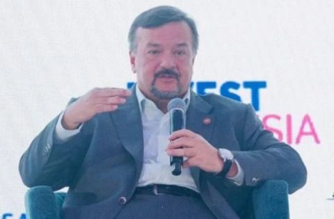 第二财长阿米尔。
