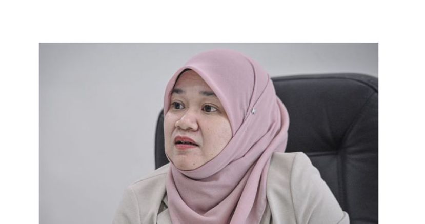 教育部长法丽娜。