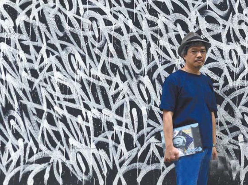 利志达擅长以细腻复杂的线条说天马行空的故事，更是扬威罗浮宫的香港漫画界第一人，但他直言艺术殿堂的光环加冕，没有改变他的生活。