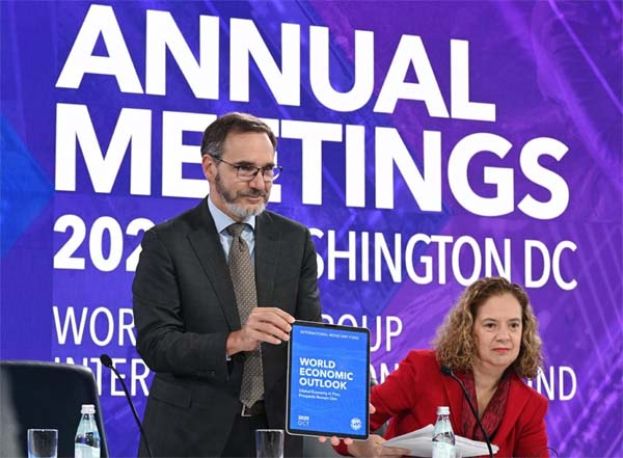 IMF上调全球增长预期     警告关税削弱增长前景