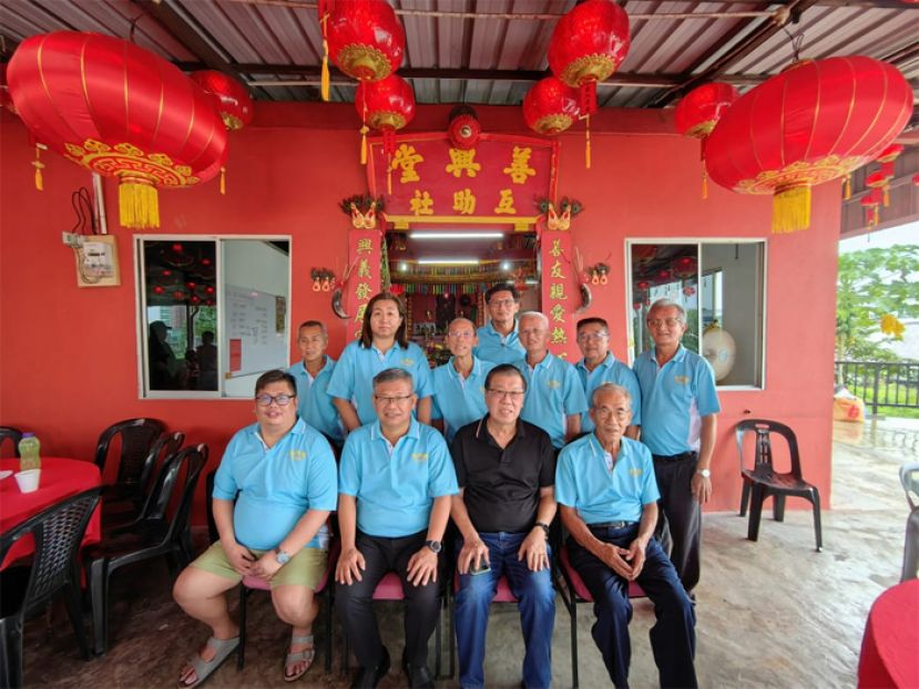善兴堂互助社杨坤德联任主席