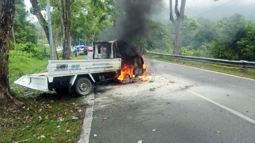 罗厘车头失火。