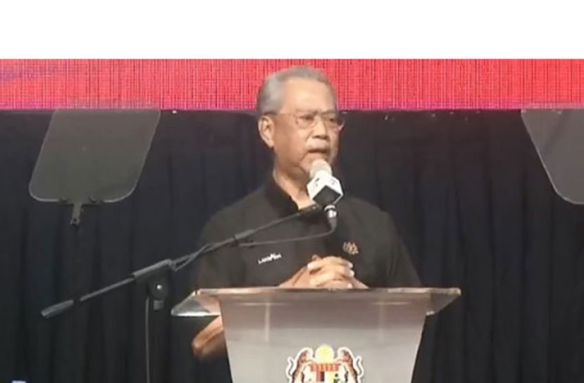 首相丹斯里慕尤丁。