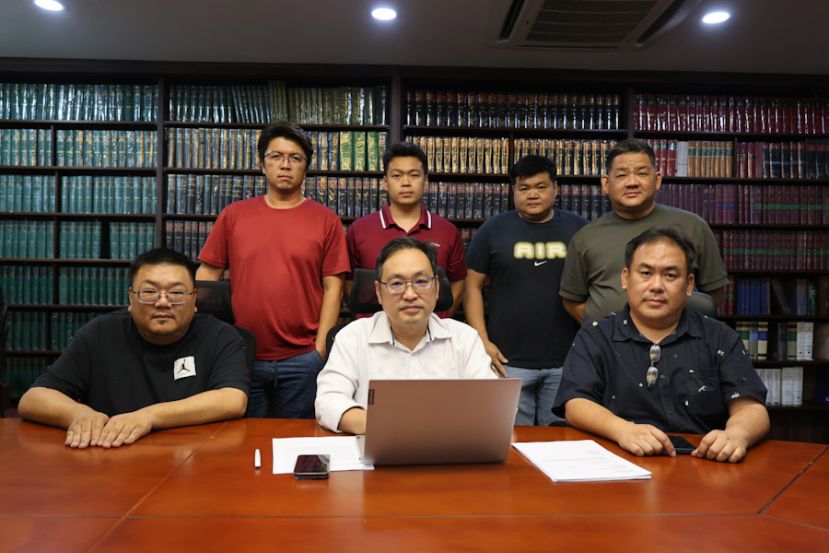 砂沙J&amp;T快递公司的加盟商长期遭受总公司以不合理的罚款制度对付  向张健仁求助以讨回公道