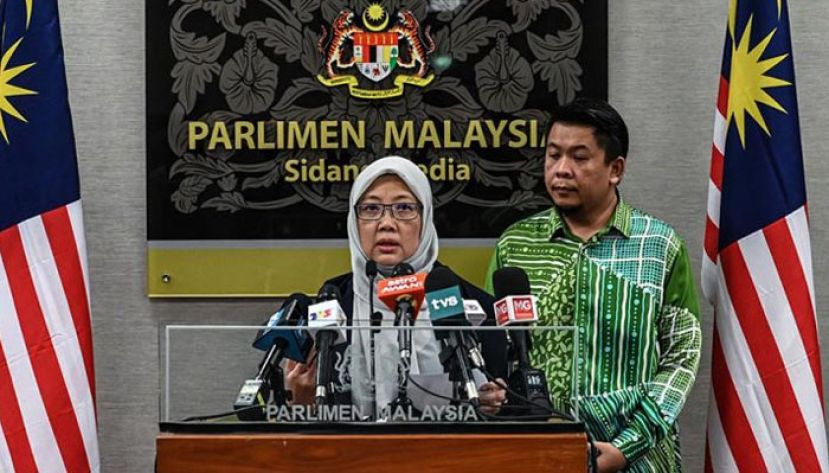 卫生部长扎丽哈。