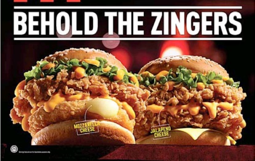 肯德基全新大汉堡Zinger Cheezilla（左）和Zinger Stacker（右）。