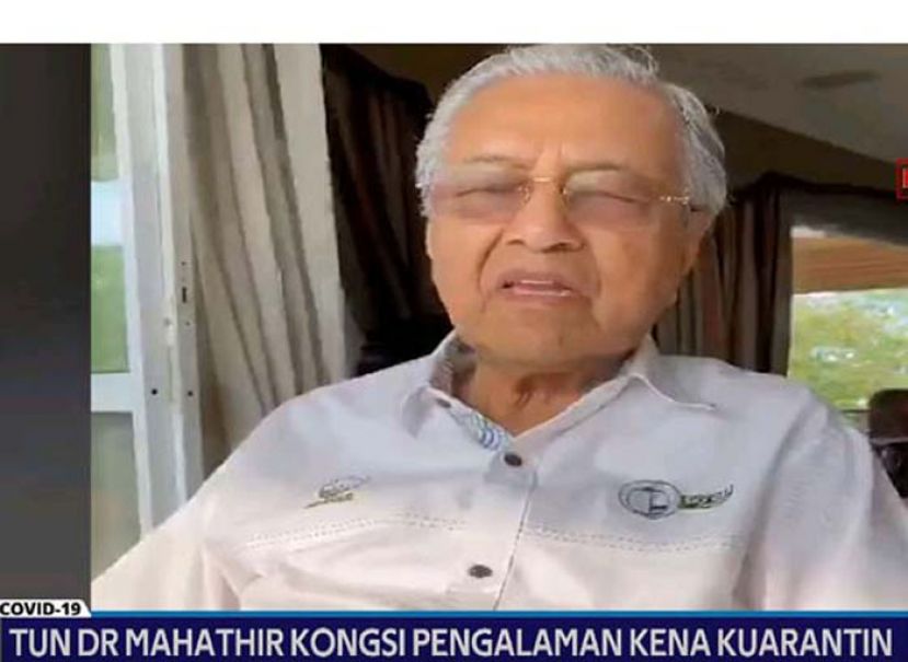 敦马哈迪接受第三电视的视讯访问。