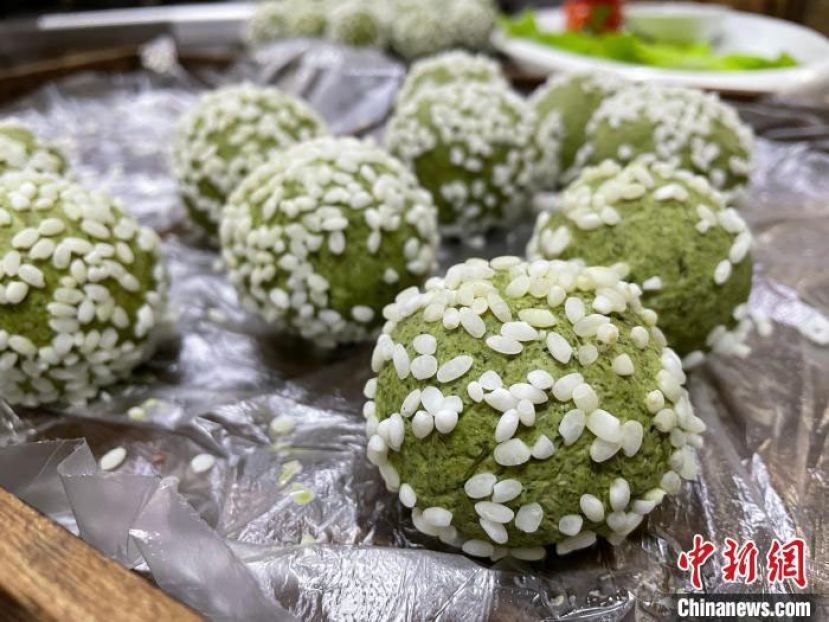 艾草青团。