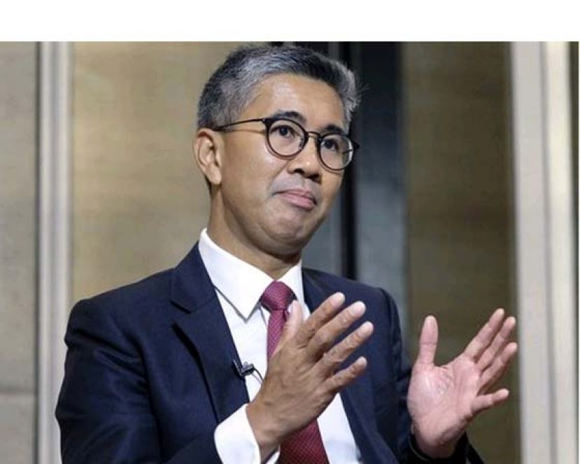 财政部长东姑扎夫鲁。