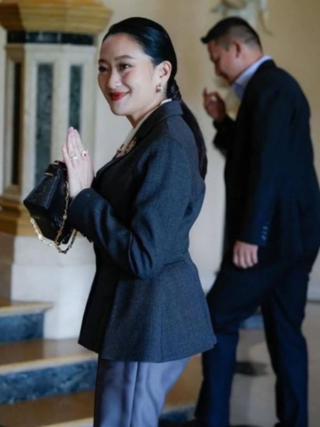 泰宪法法院裁定罢免佩通坦，录音门冲击政局 家族宿命再现。